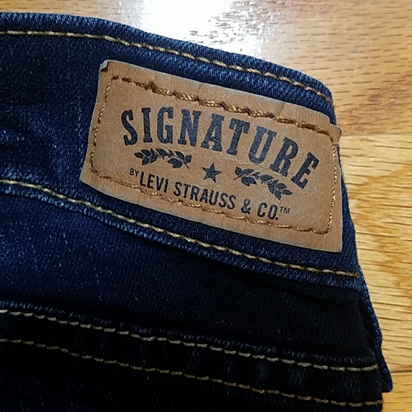 {Levi Strauss} Curvy Bootcut Jeans - Picture 2 of 10
